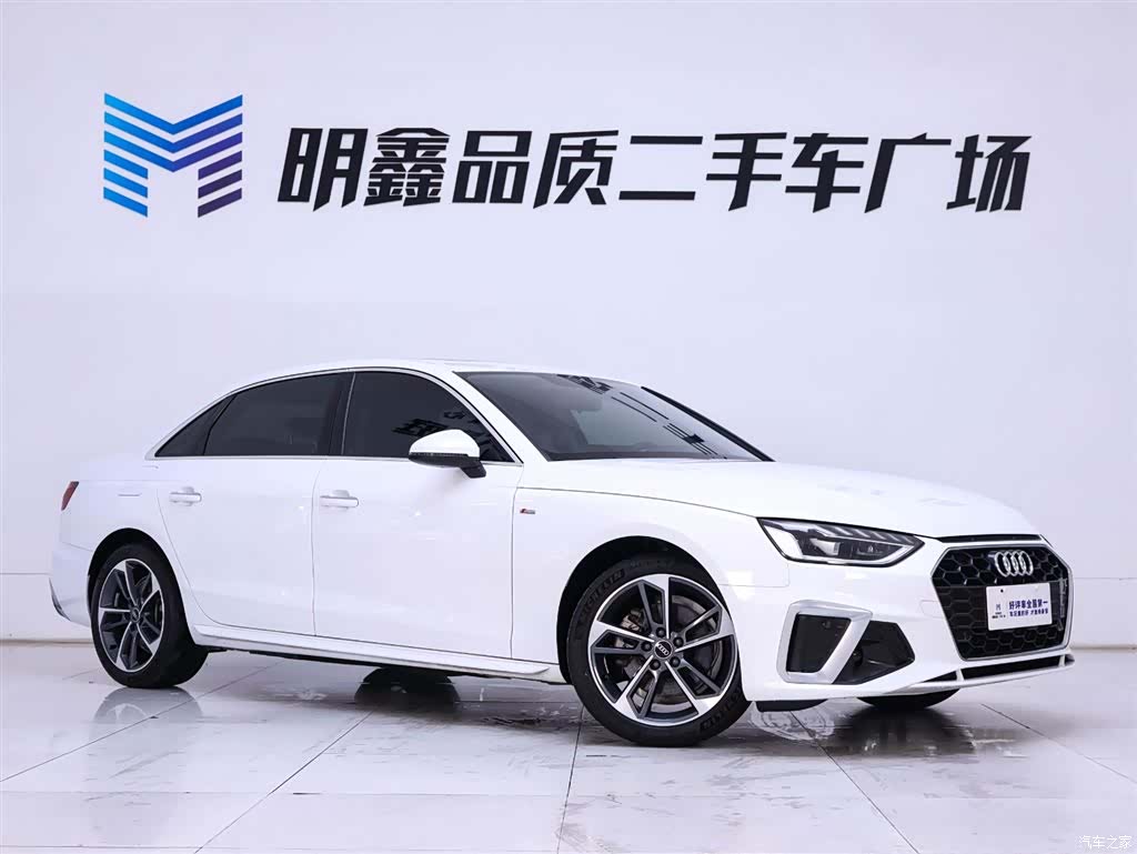 Audi A4L, 2023 все фото