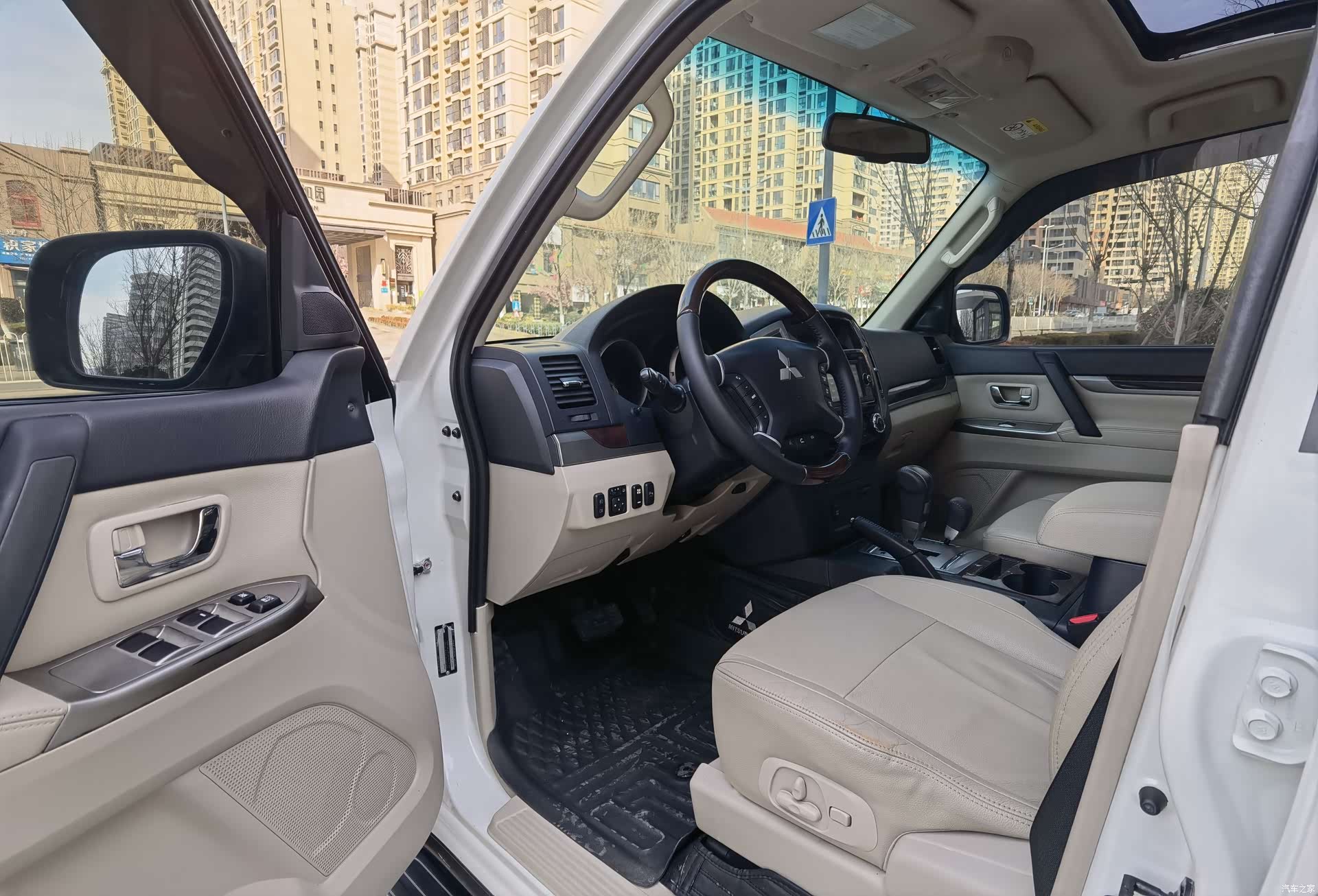 Mitsubishi Pajero, 2020 6