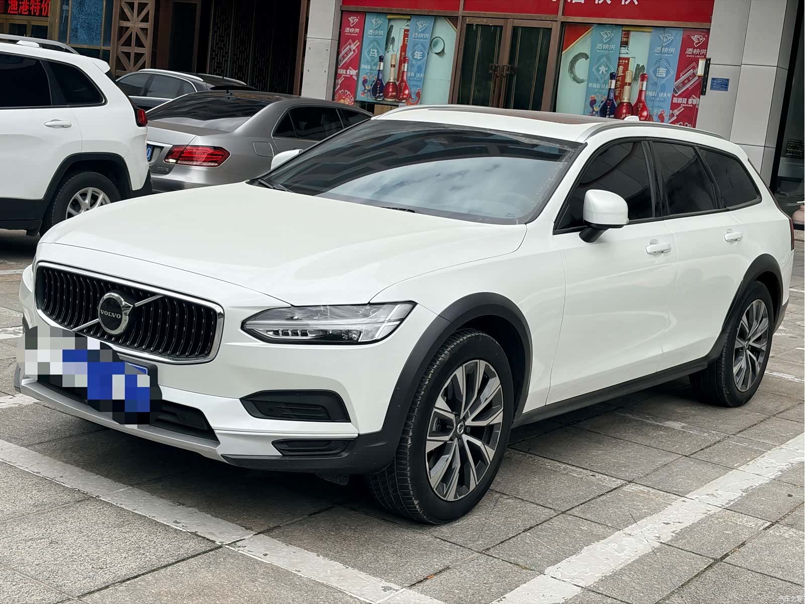 Volvo V90, 2025 1