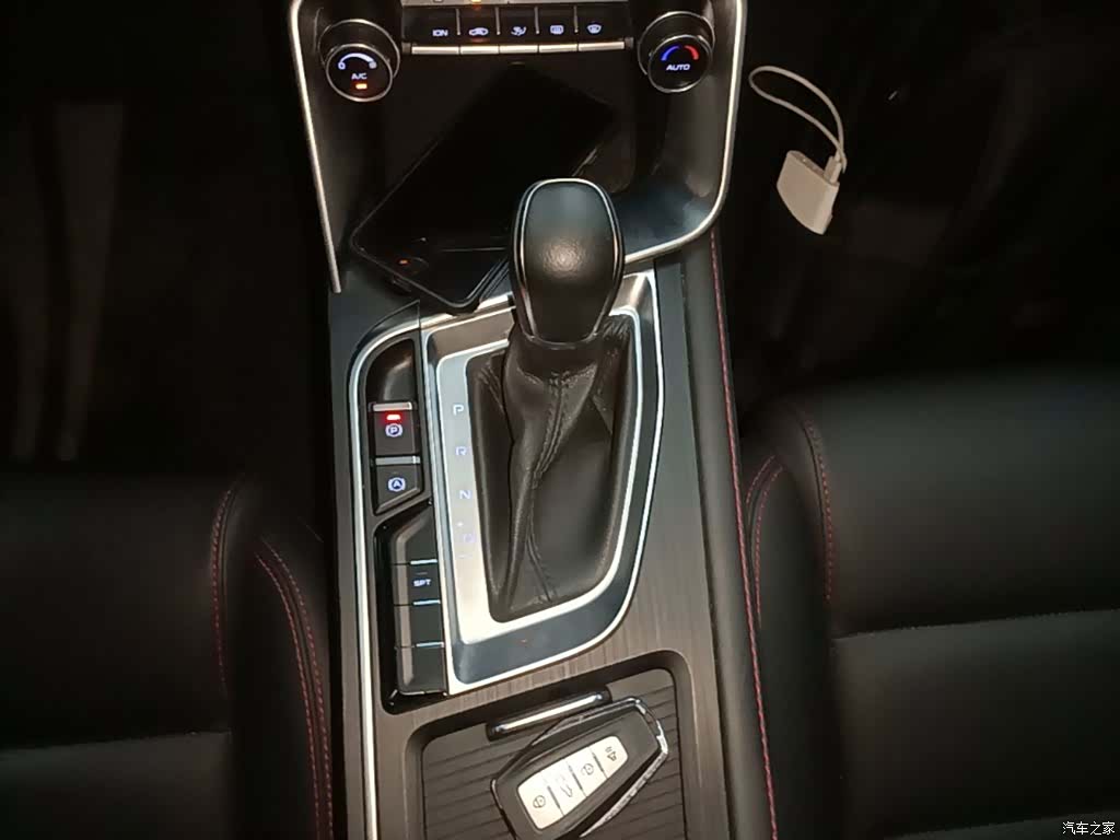 Geely Binray, 2019 14