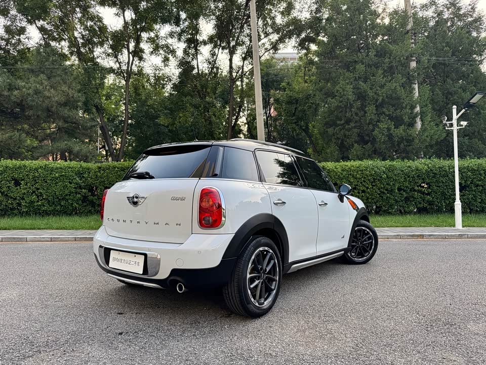 MINI COUNTRYMAN