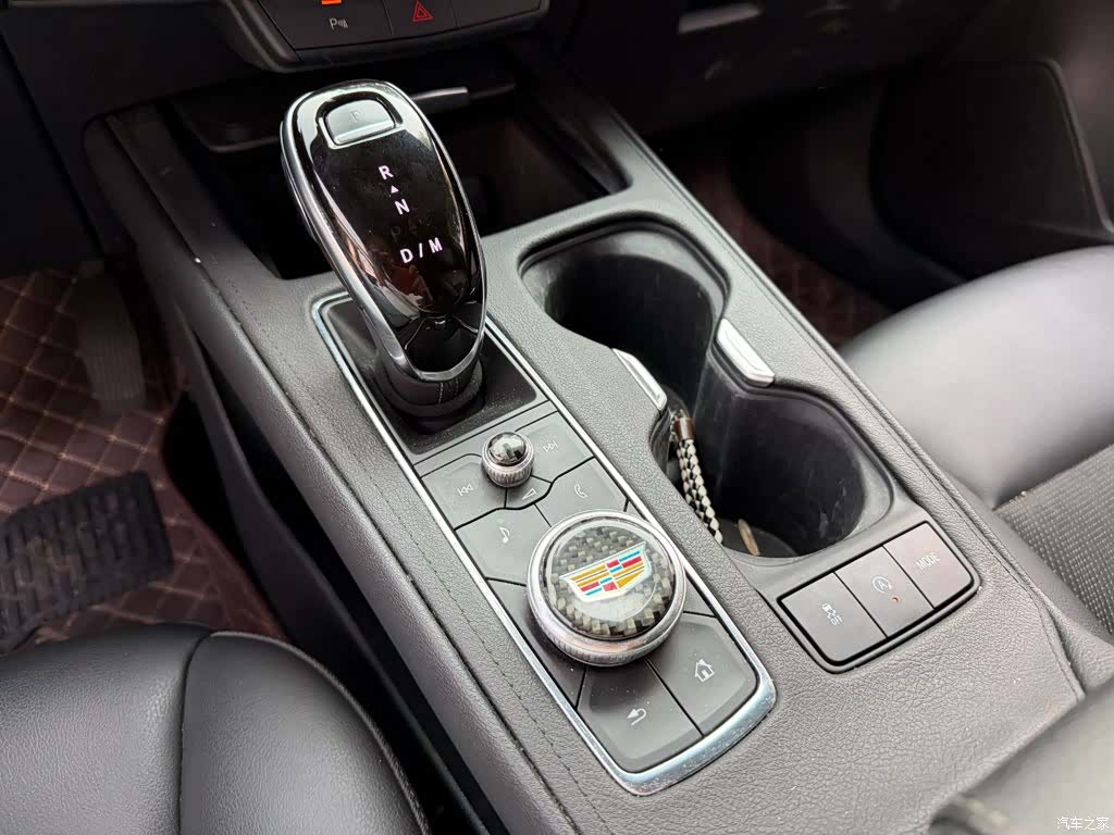 Cadillac XT4, 2020 9