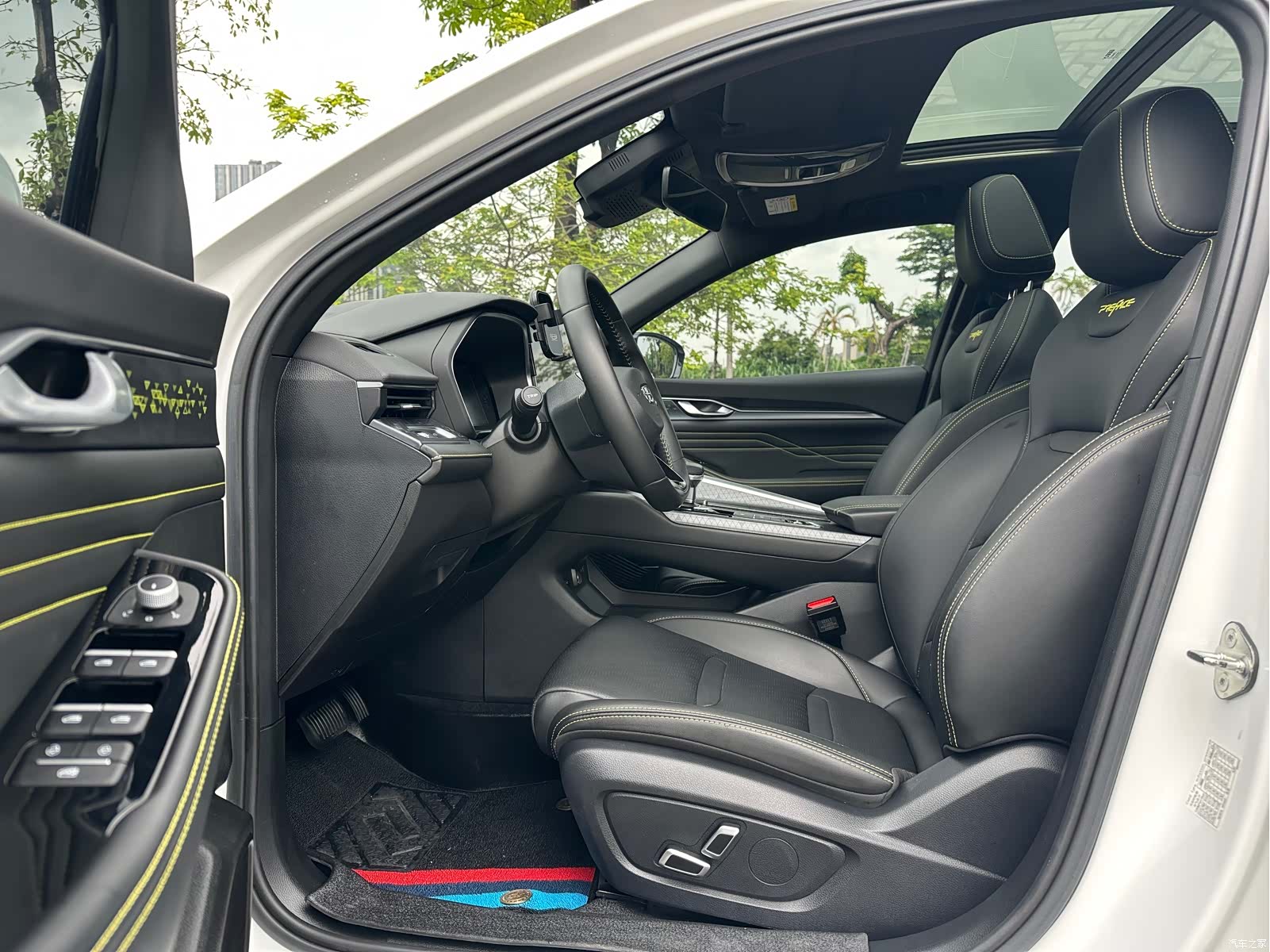 Geely Preface, 2024 13