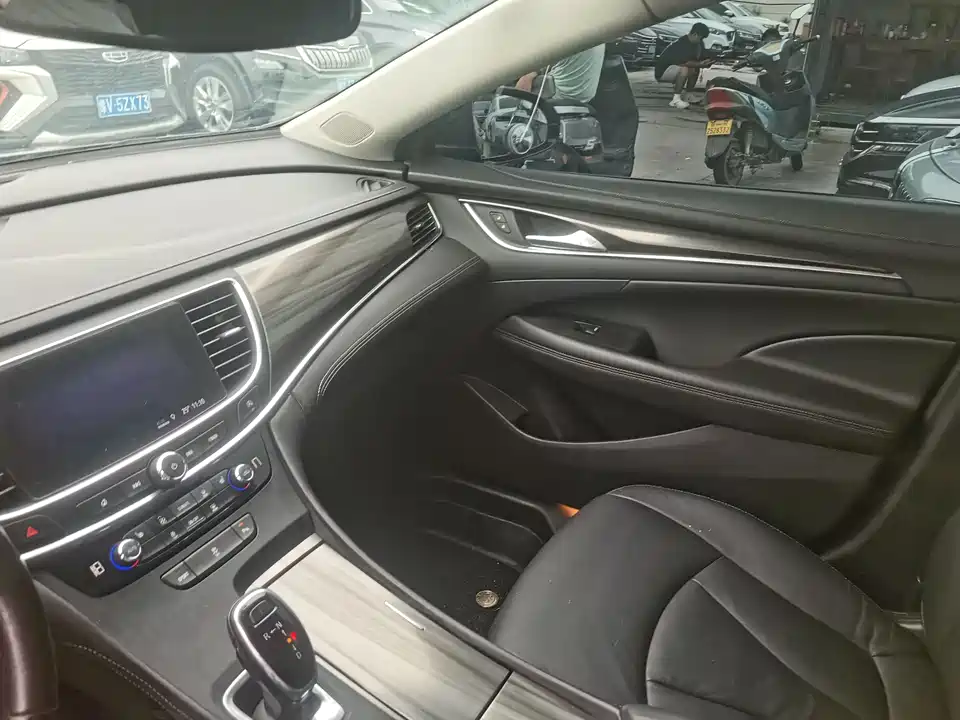 Buick Lacrosse