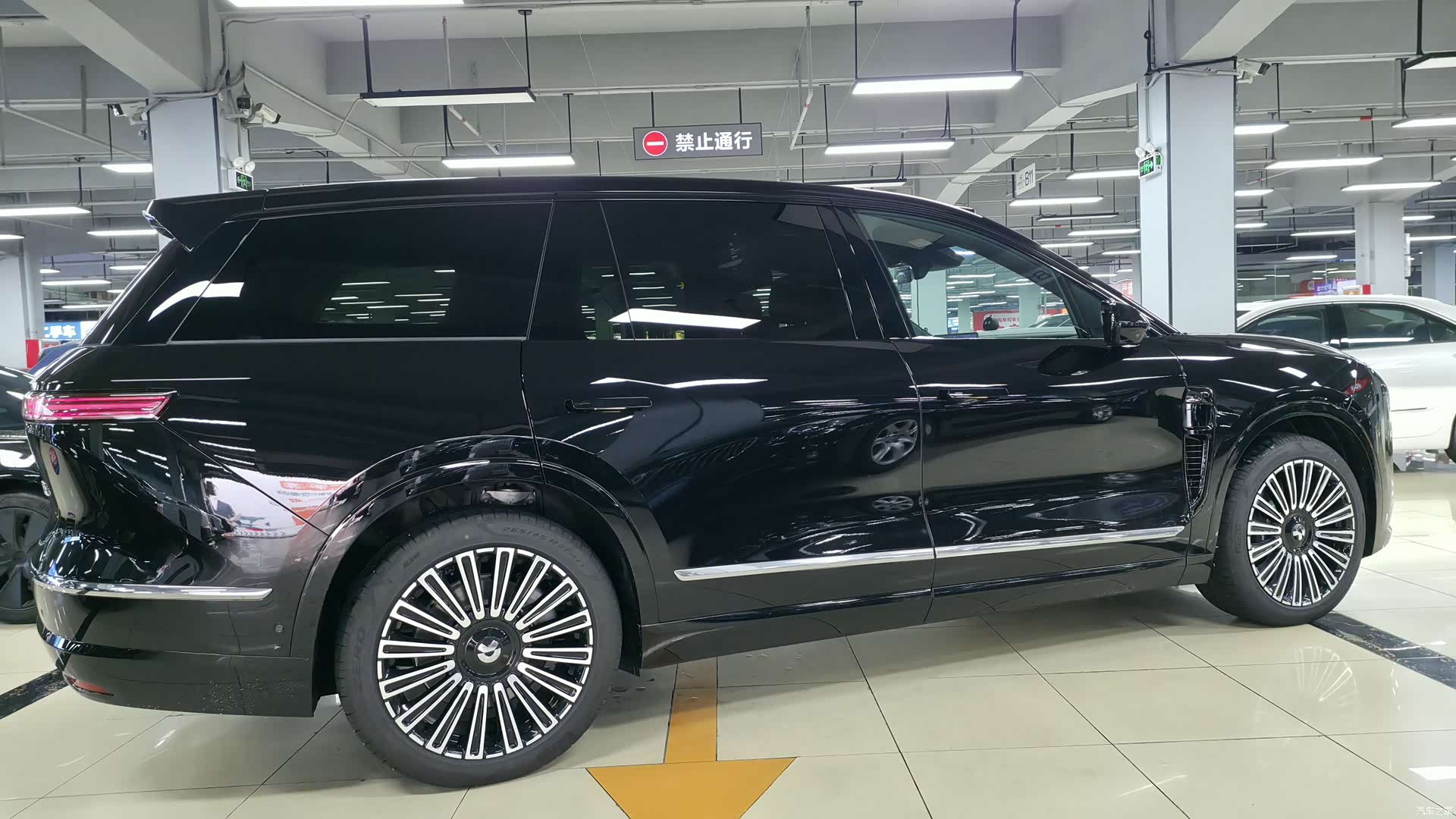 NIO ES8, 2026 7