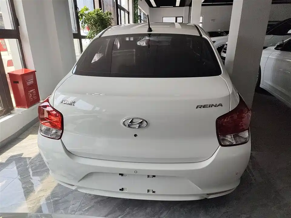 Hyundai Rena
