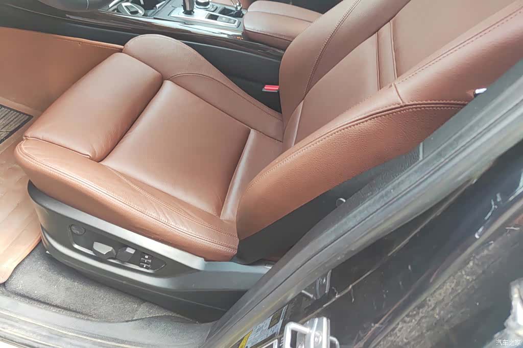 BMW X5, 2014 9