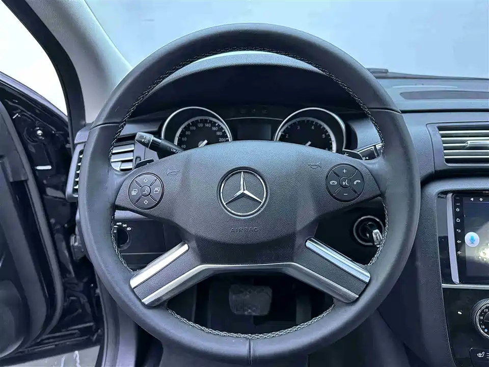Mercedes-Benz R-class
