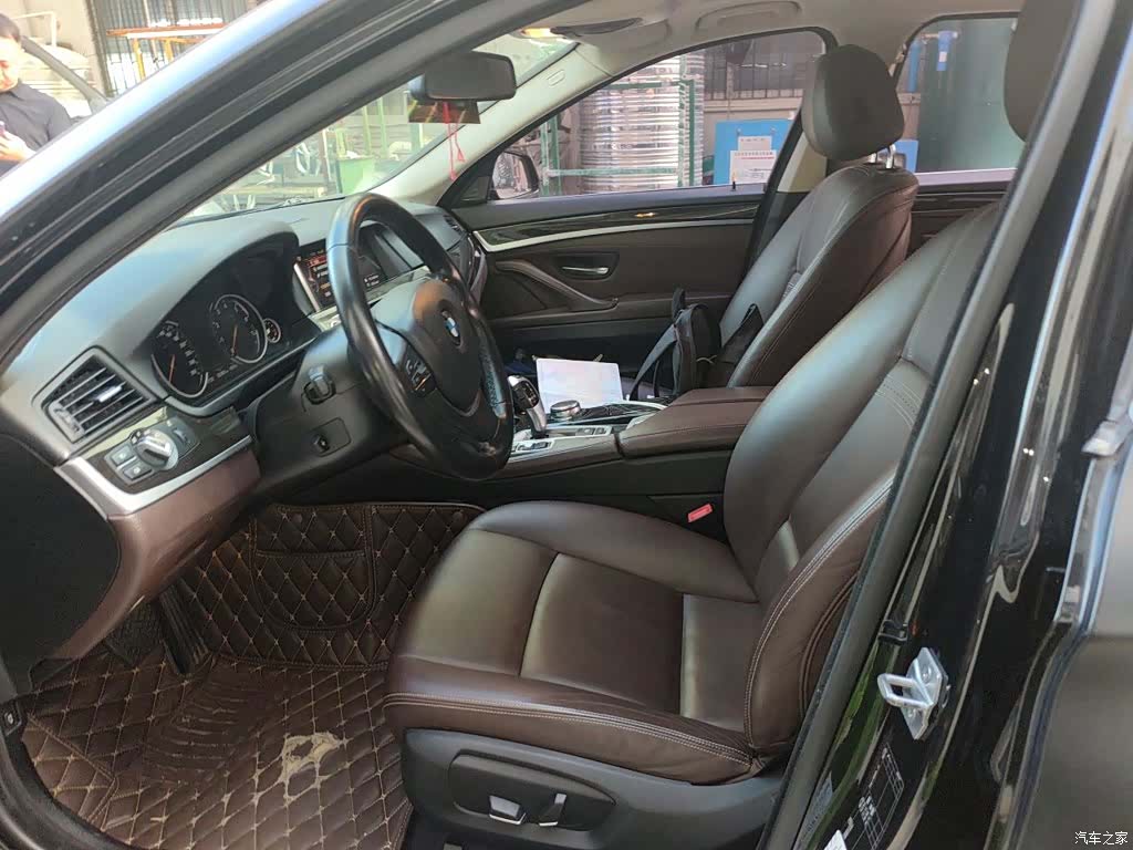BMW 5 Series, 2017 11