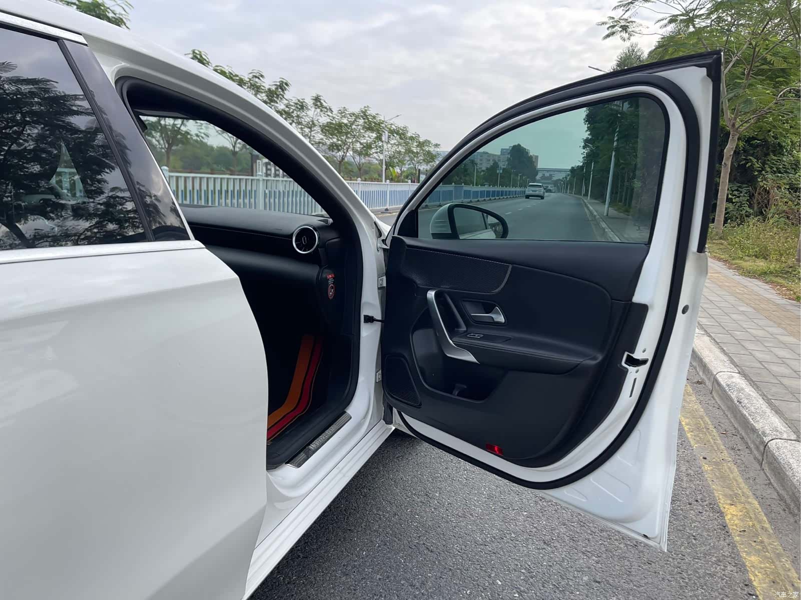 Mercedes-Benz A-Class, 2019 12