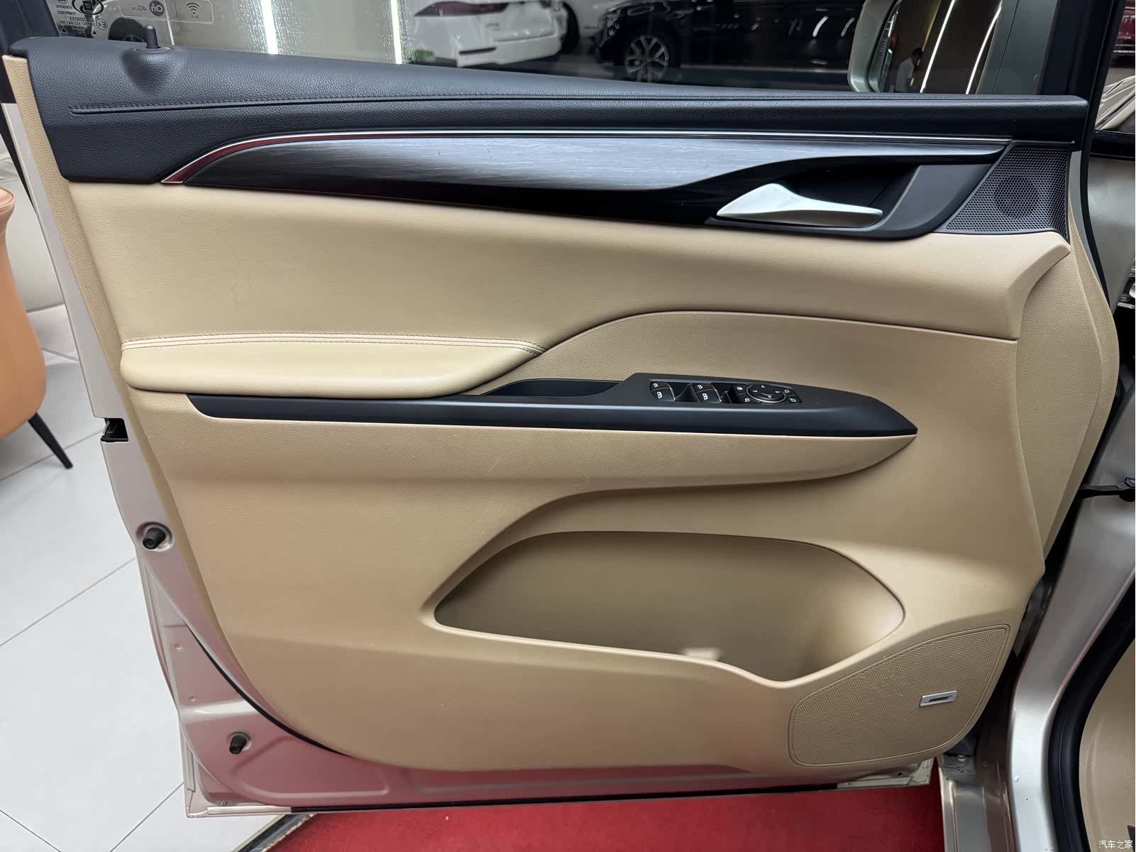 Buick GL8, 2020 11