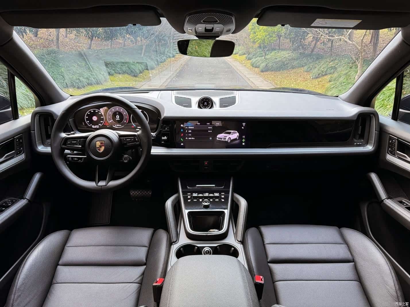Porsche Cayenne, 2025 9