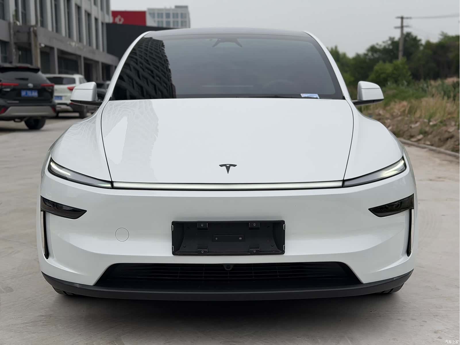 Tesla Model Y, 2025 2