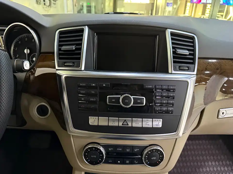 Mercedes-Benz M class