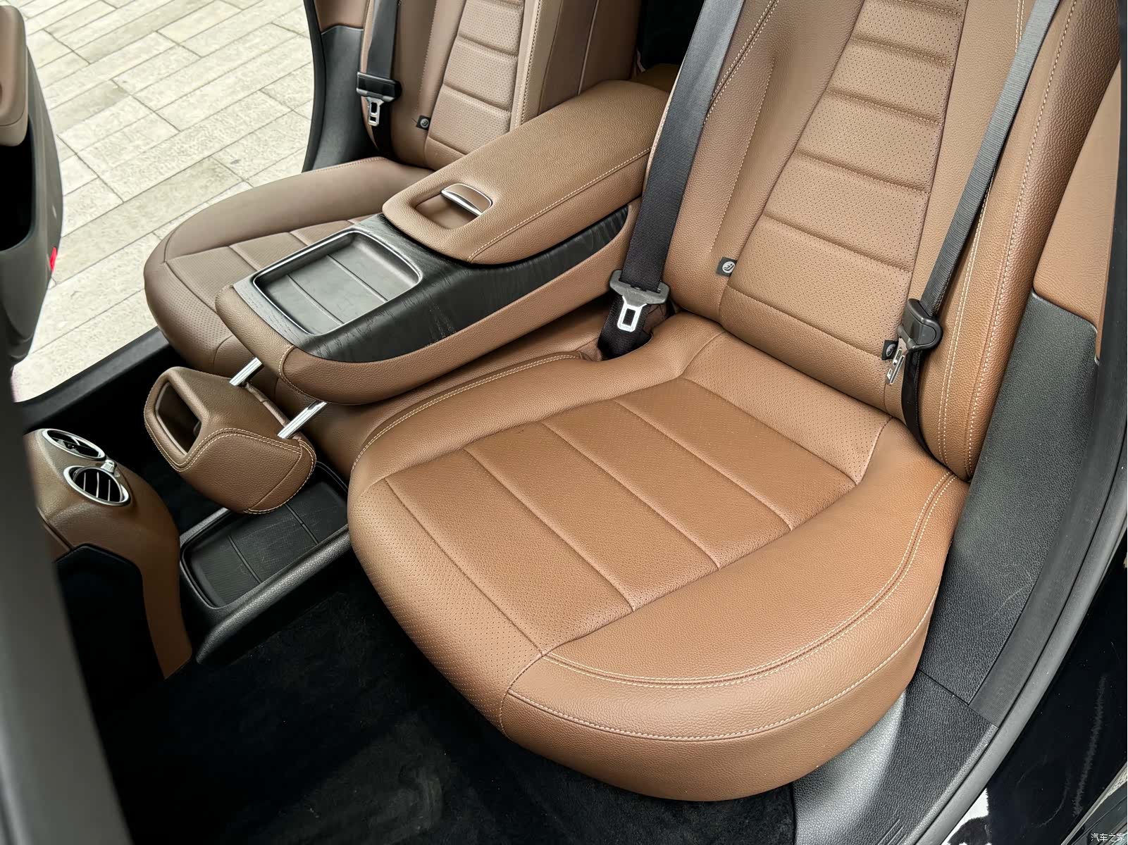 Mercedes-Benz E-Class, 2018 20