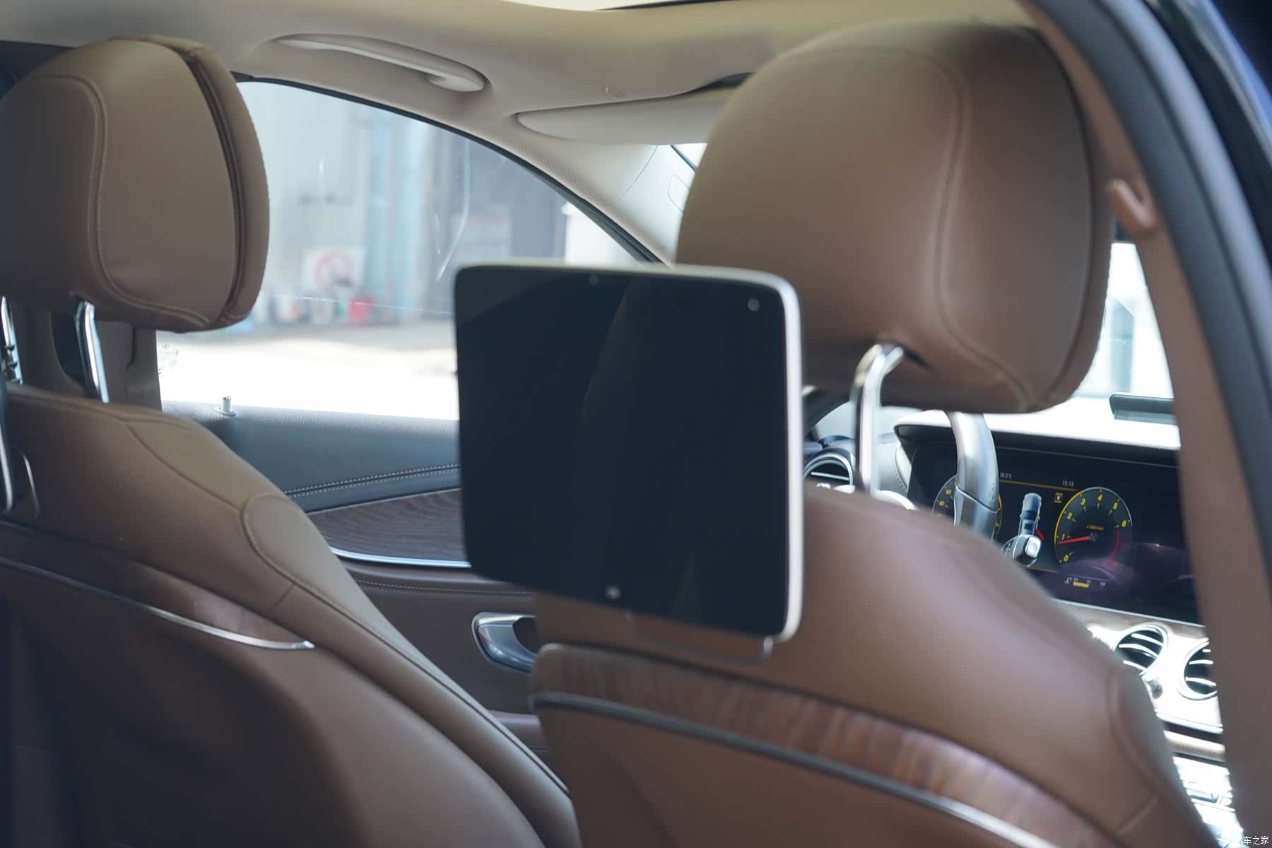 Mercedes-Benz E-Class, 2020 12