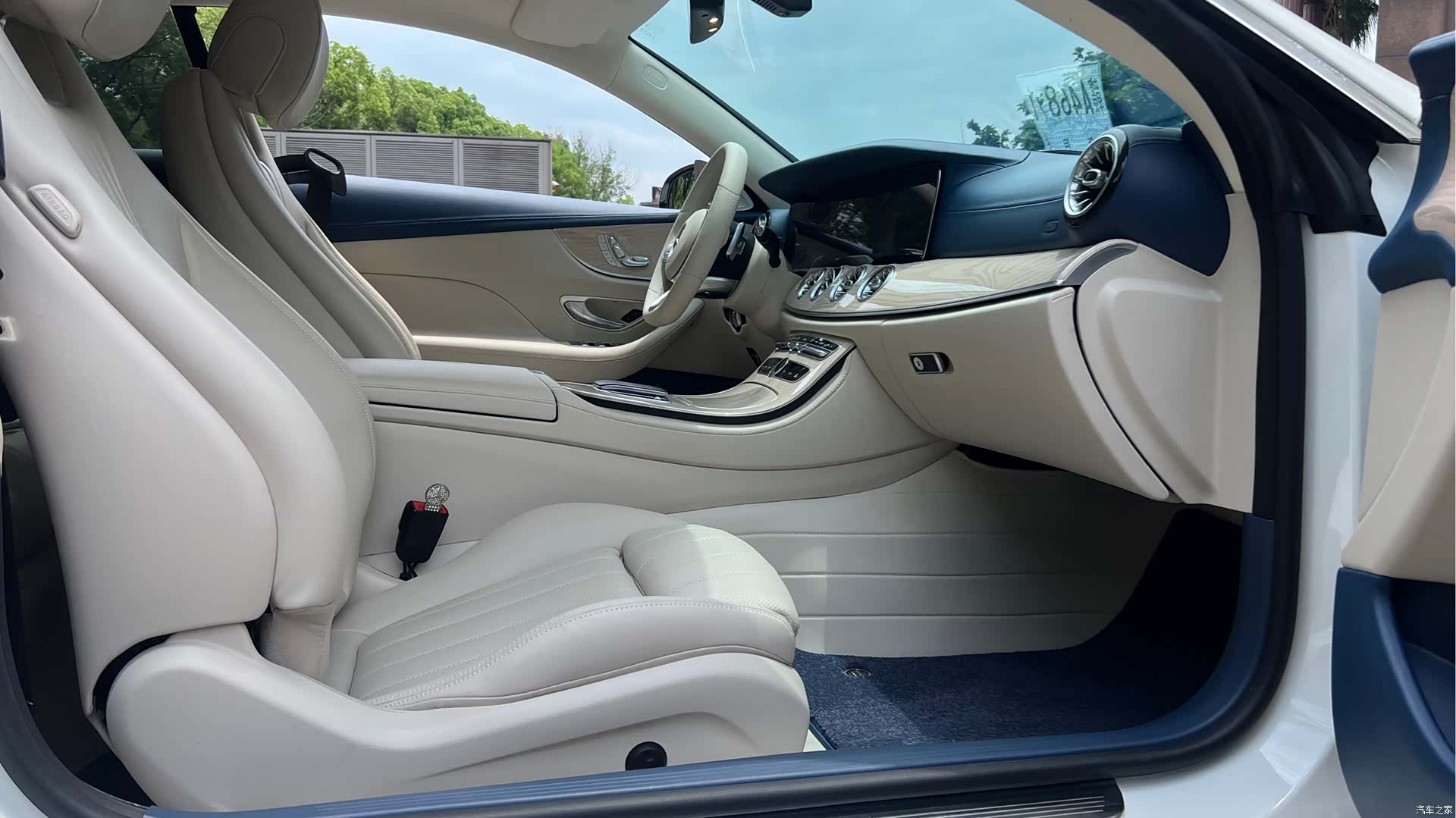 Mercedes-Benz E-Class, 2020 20
