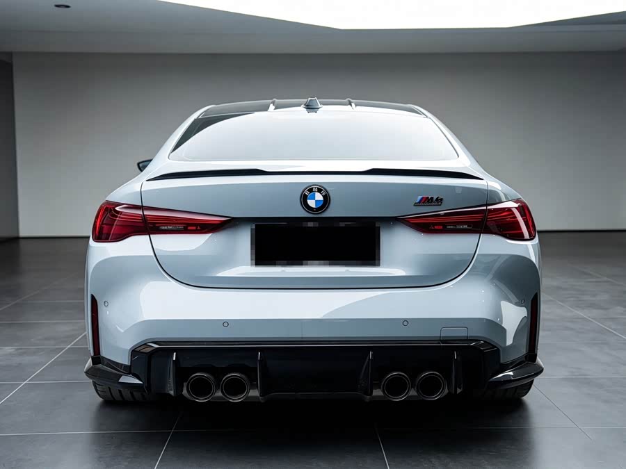 BMW M4 2025, фото 5