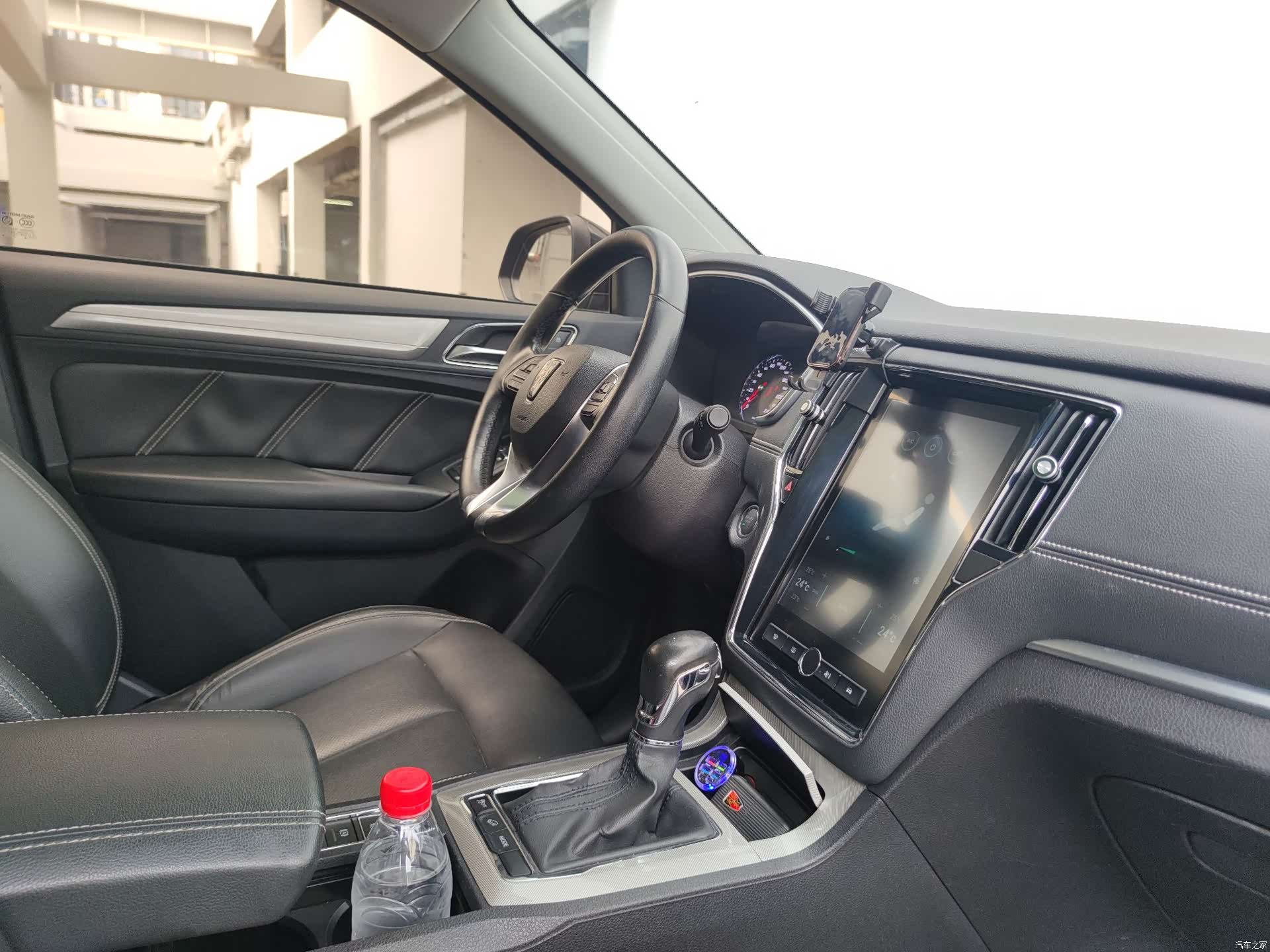 Roewe RX5, 2019 14