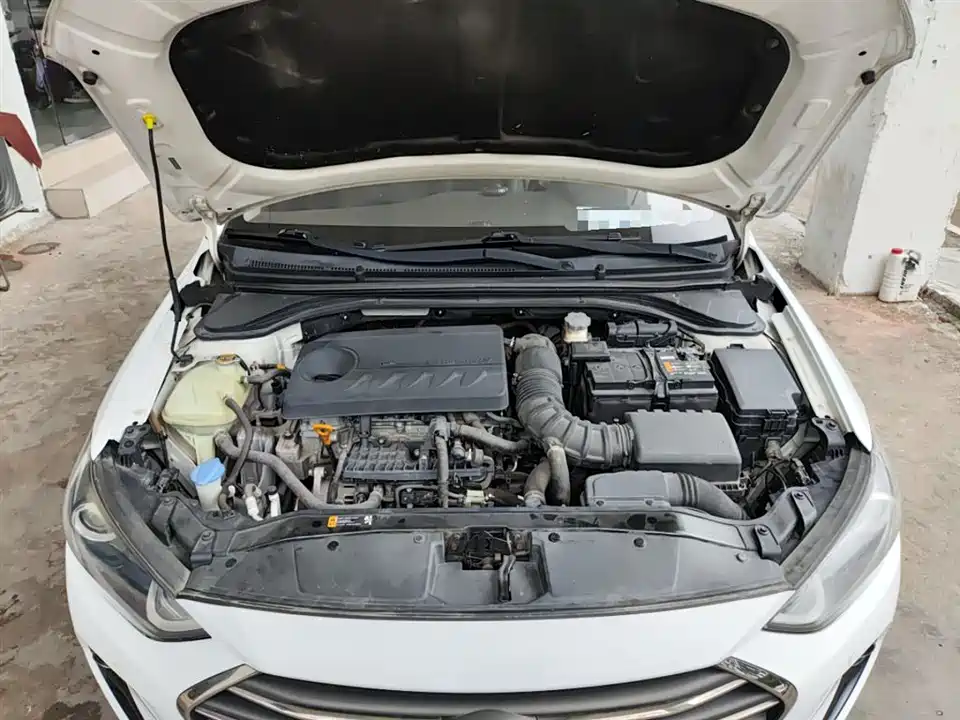 Hyundai Lead