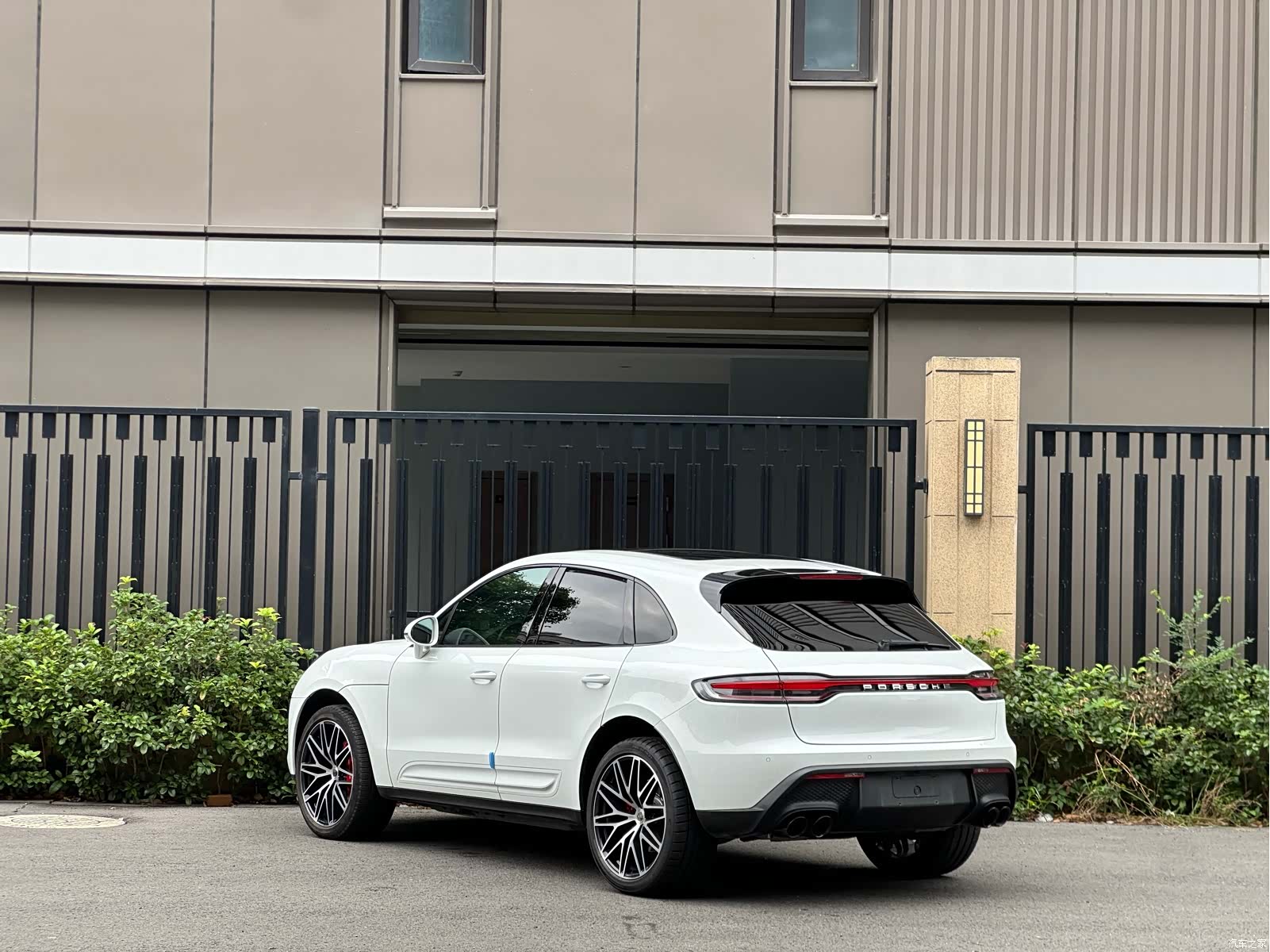 Porsche Macan, 2022 6