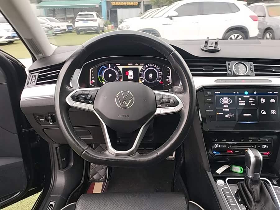 Volkswagen Magotan PHEV 2024, фото 10