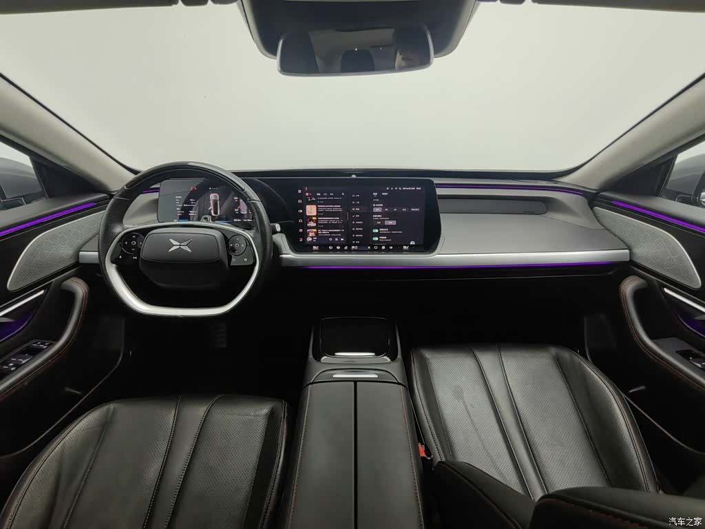 Xpeng P7, 2022 все фото