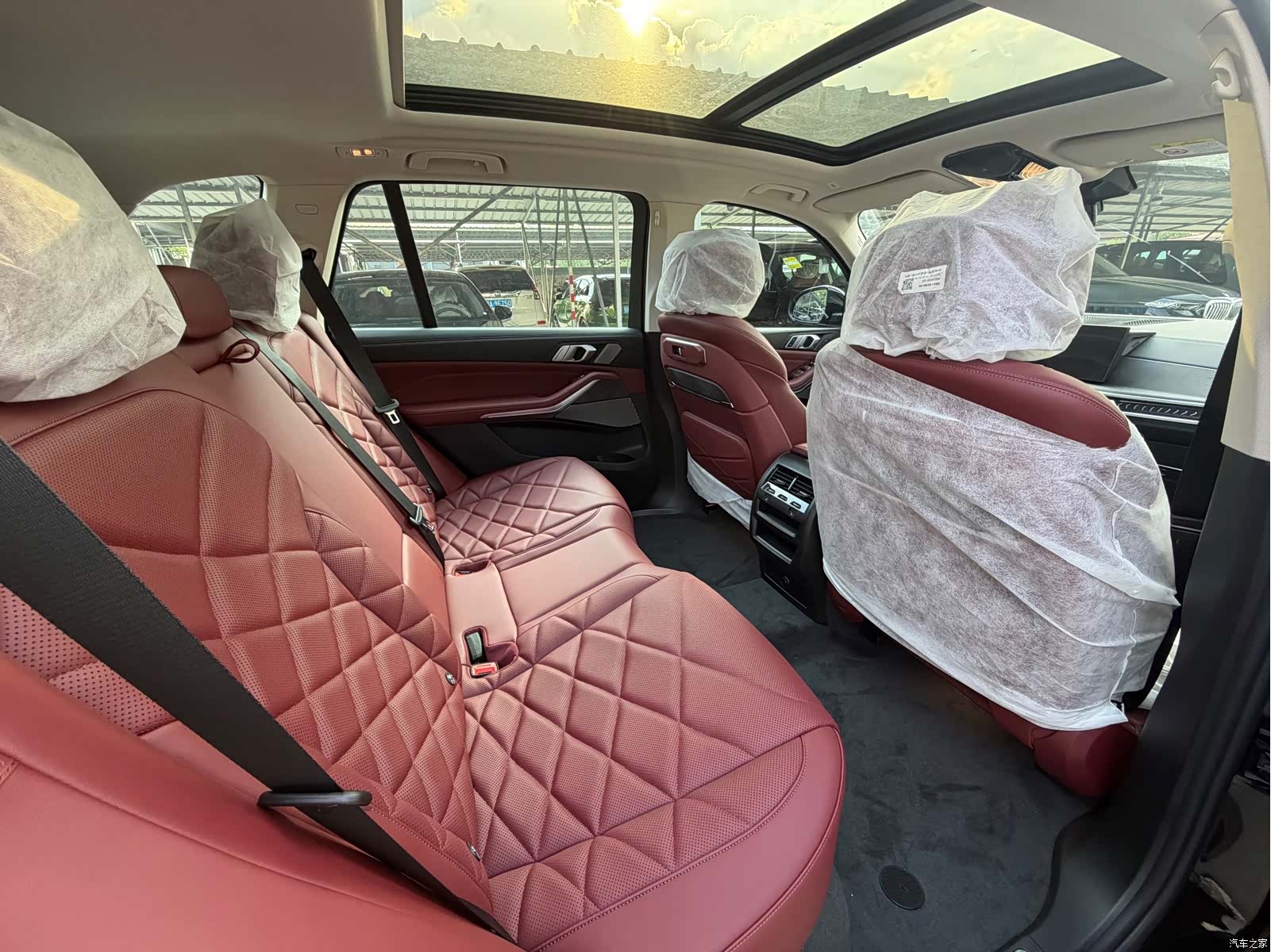 BMW X5, 2026 все фото
