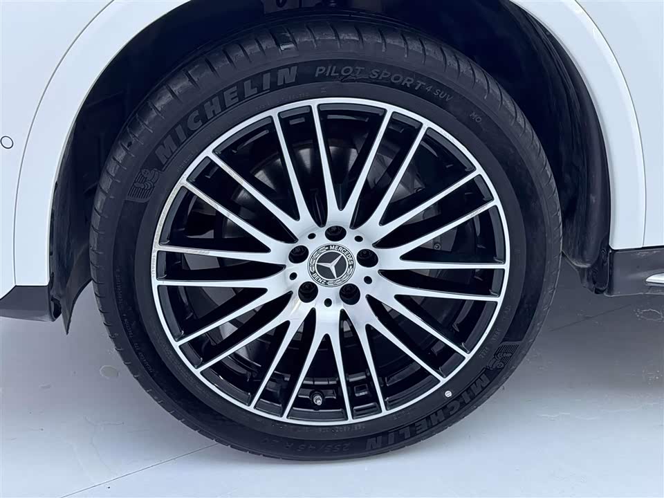 Mercedes-Benz GLC Mercedes-Benz GLC