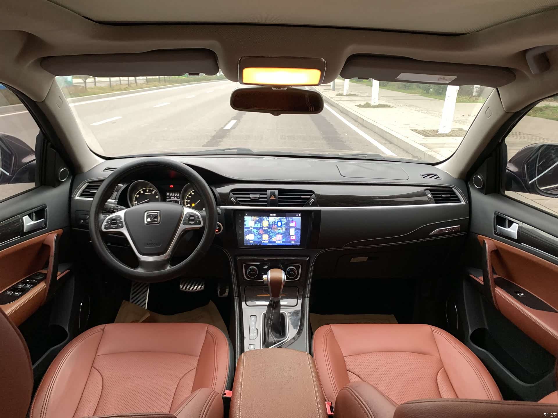 Zotye T600, 2015 17