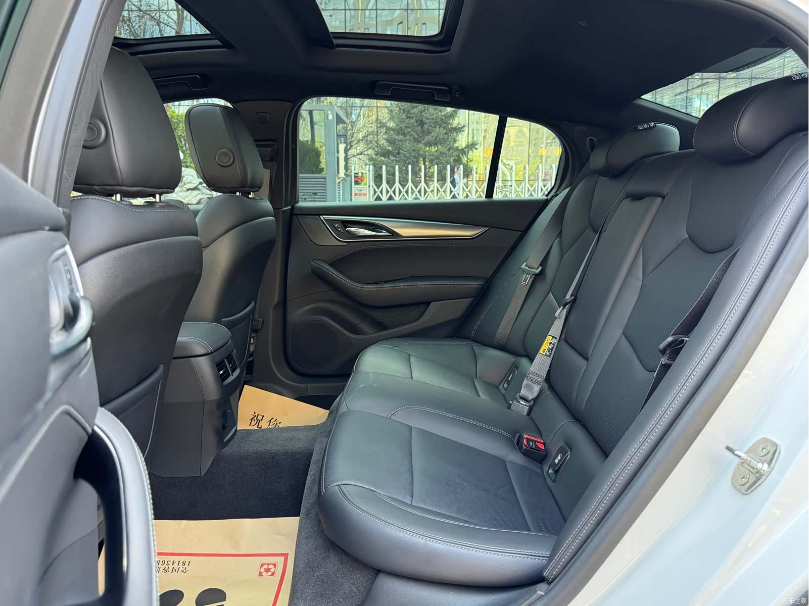 Cadillac CT5, 2025 21