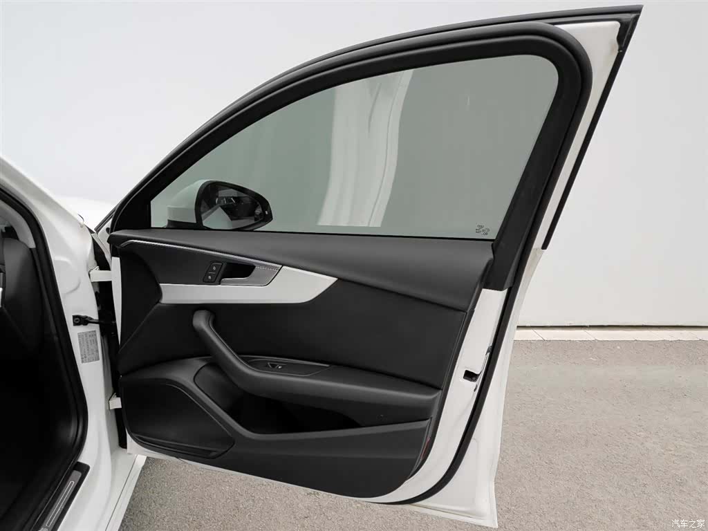 Audi A4L, 2022 15