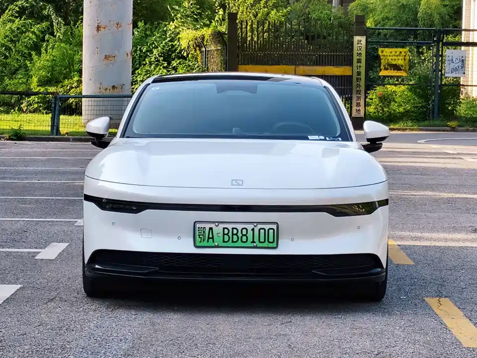 Zeekr 007