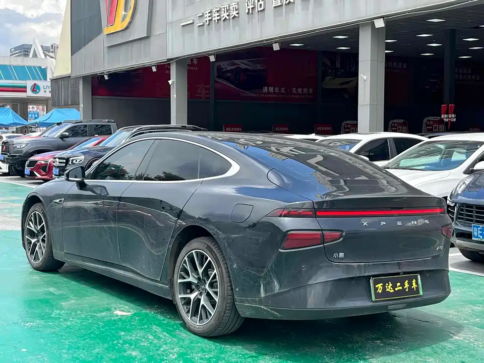 XPENG P7