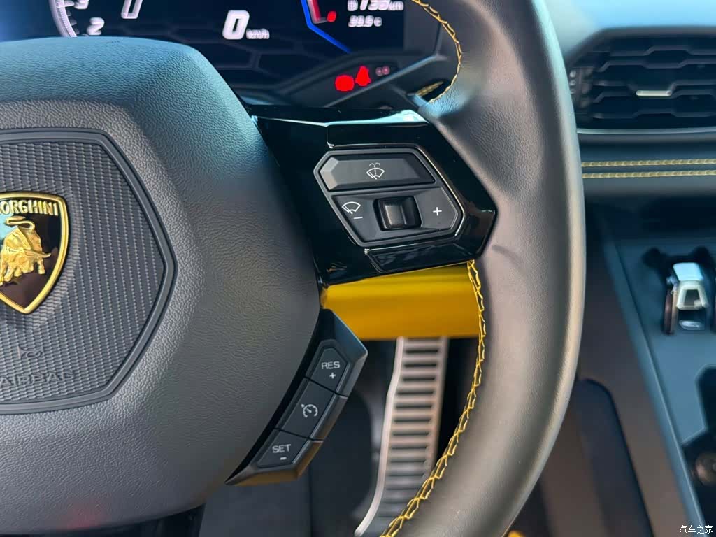 Lamborghini Huracán, 2023 21