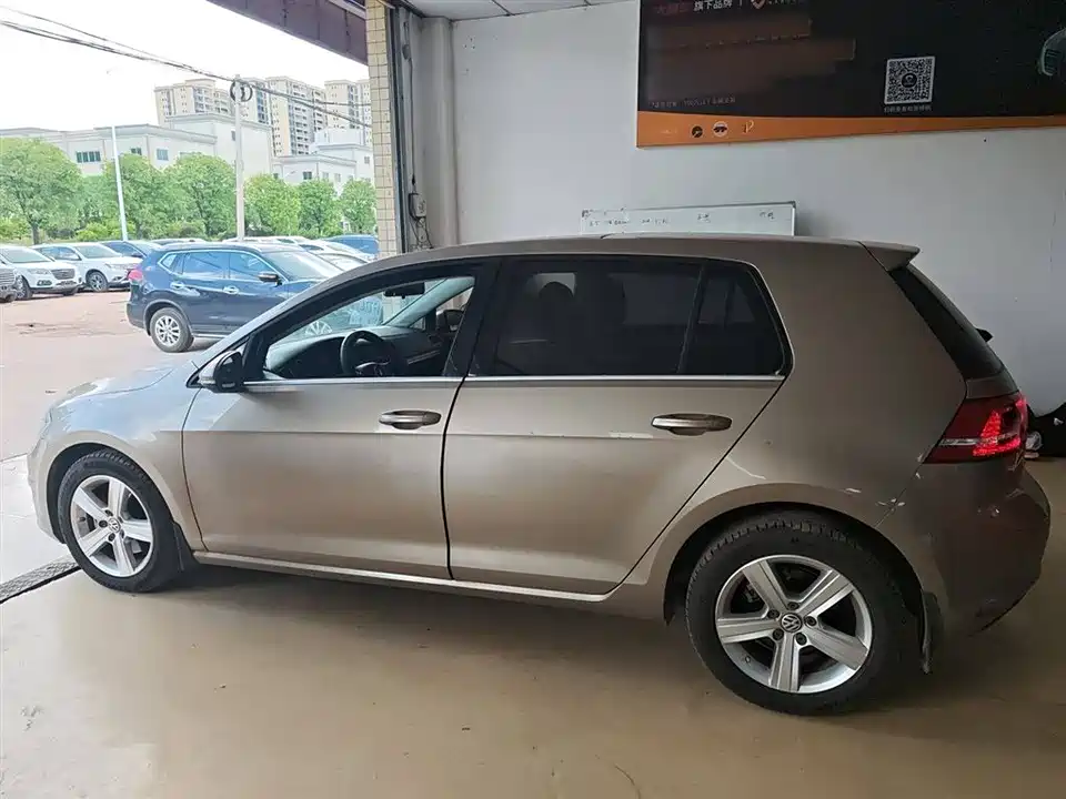 Volkswagen golf