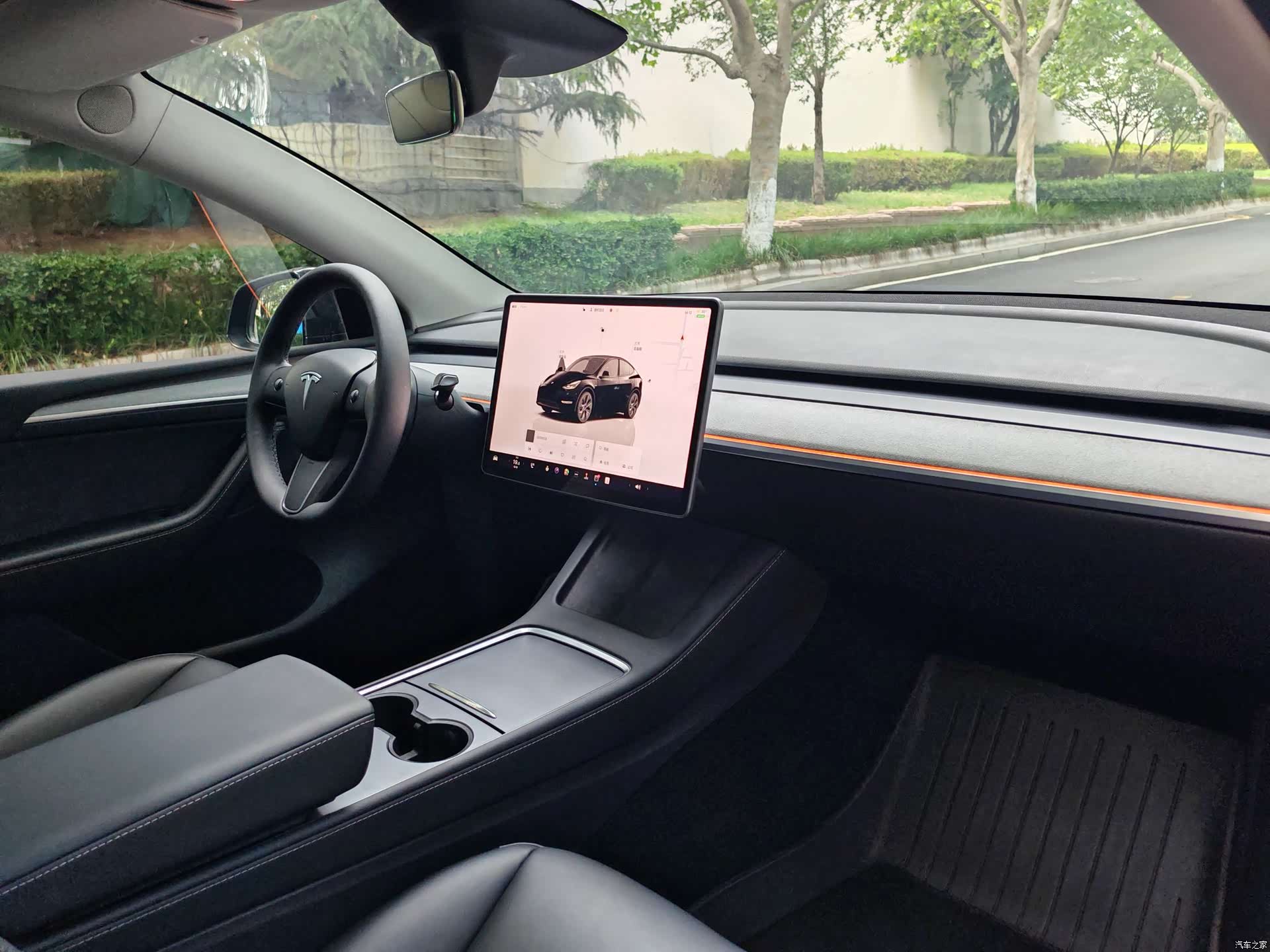 Tesla Model Y, 2024 11