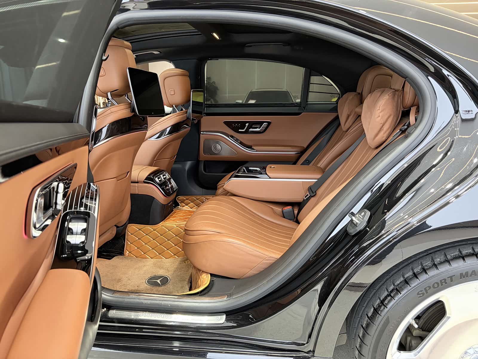 Mercedes-Benz S-Class, 2022 19