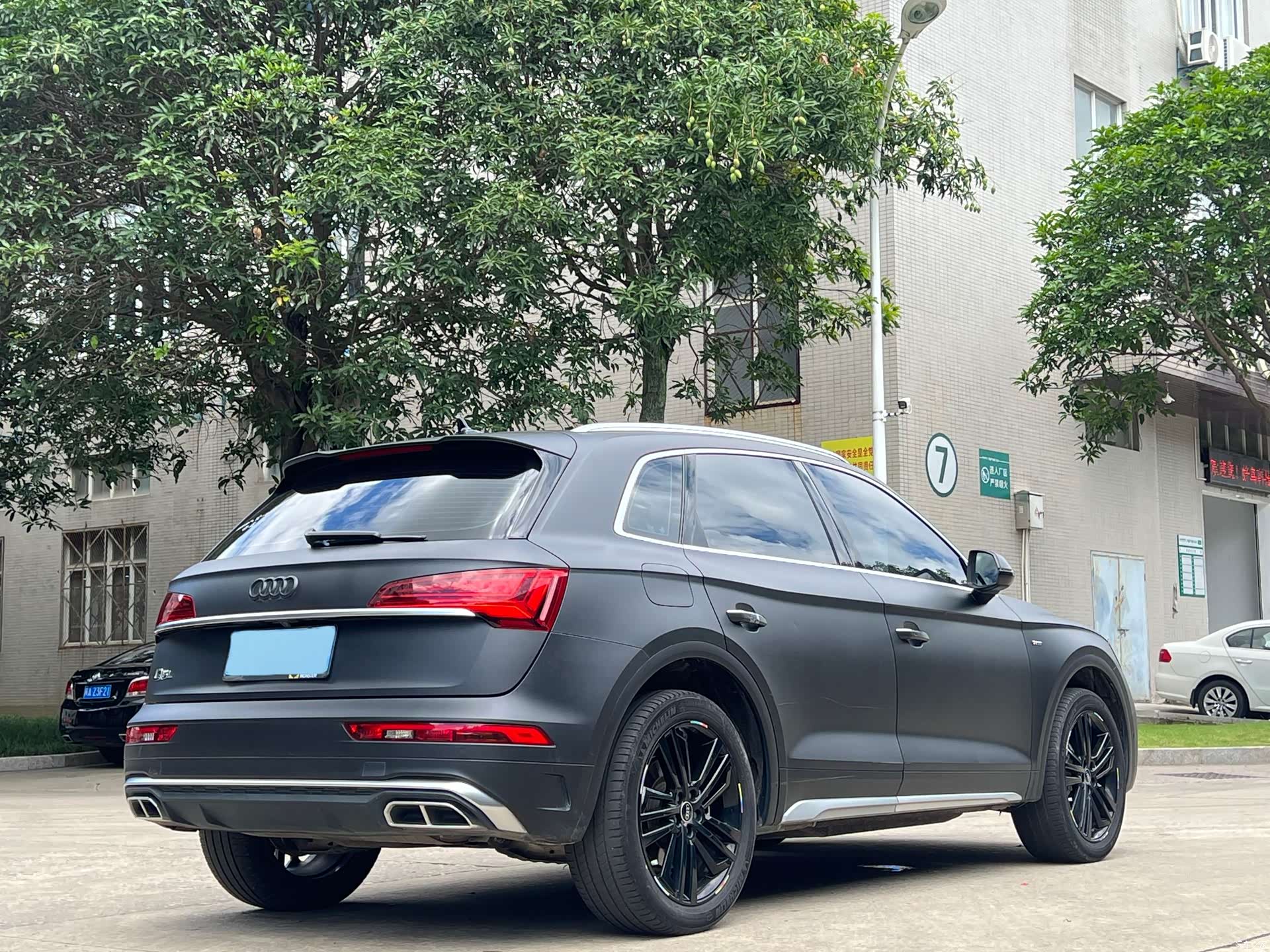 Audi Q5L, 2022 все фото