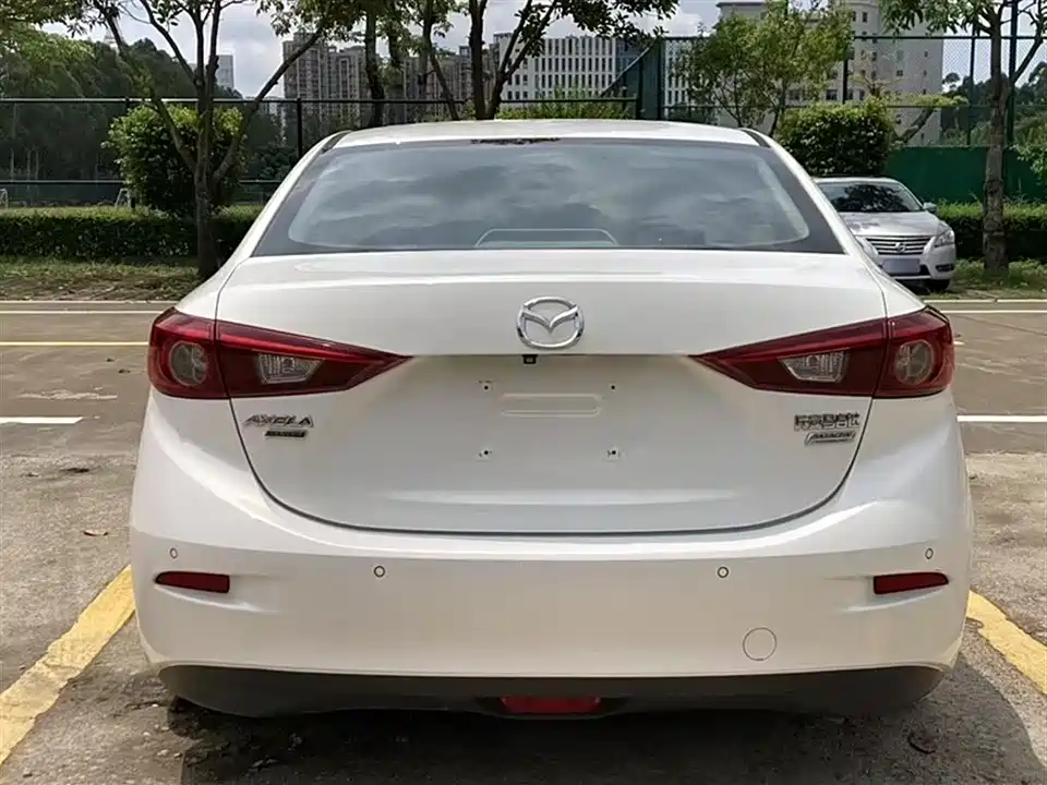 Mazda 3 Angkesaila