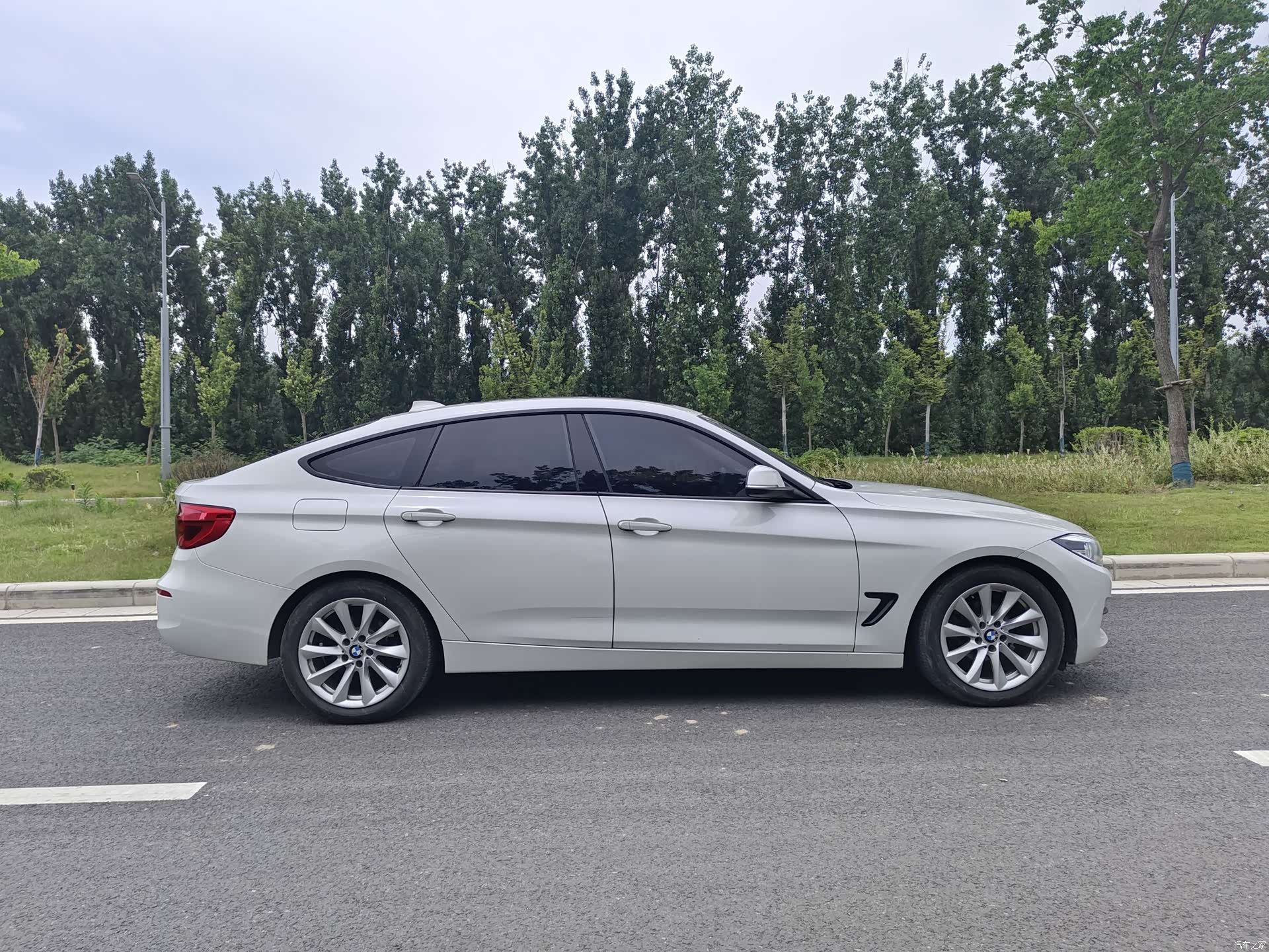 BMW 3 Series, 2019 10