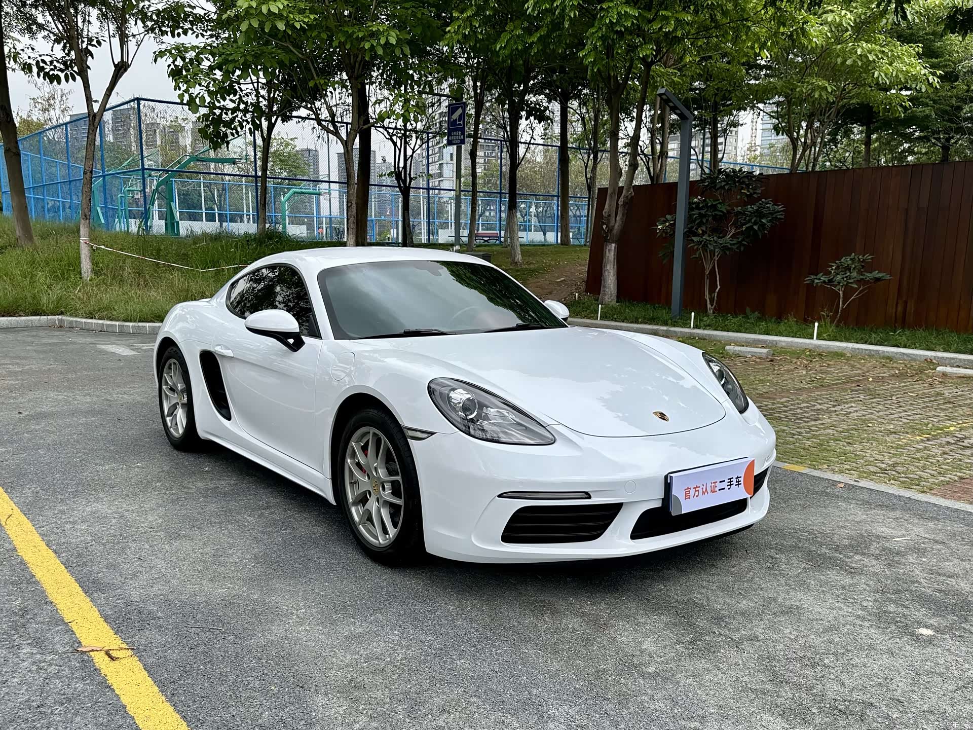 Porsche Cayman, 2017 3