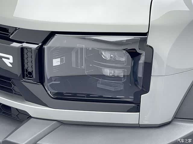 Jetour Traveller, 2025 19