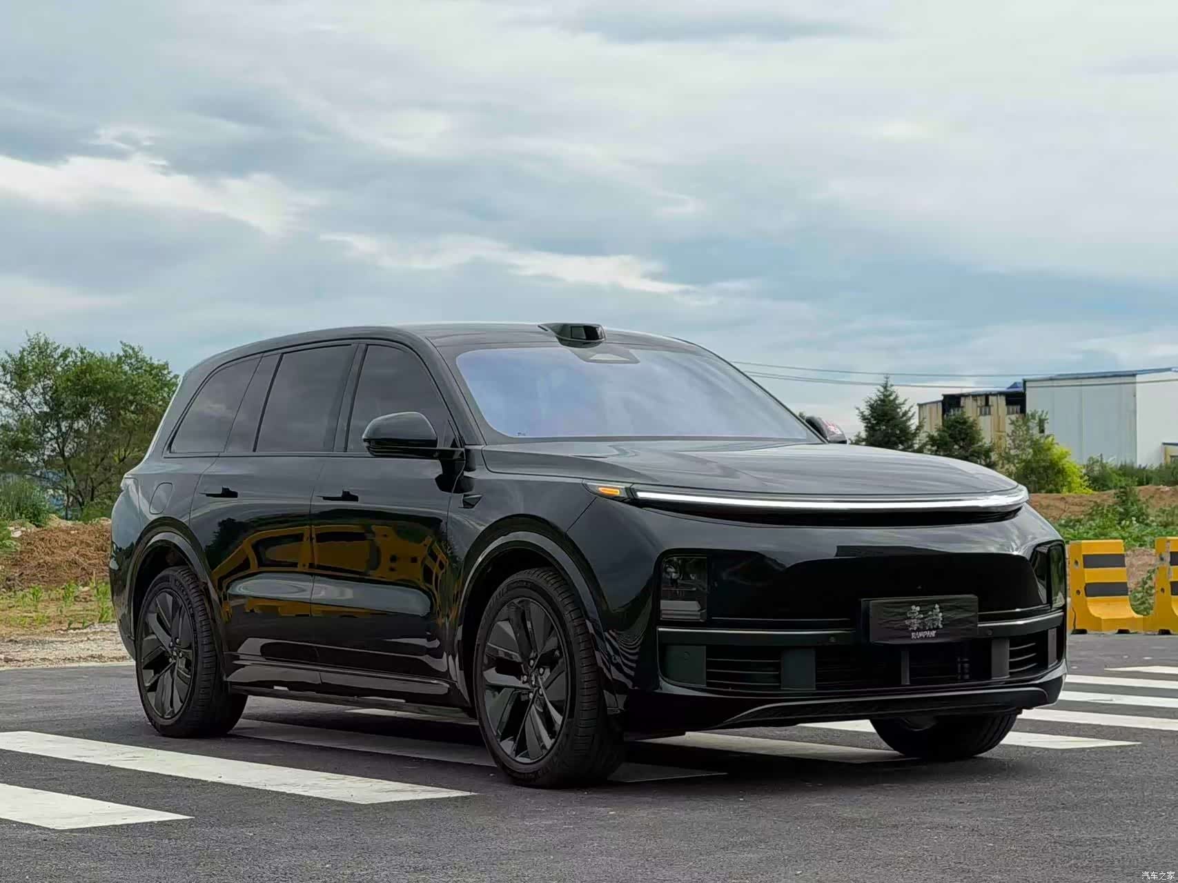 Li Auto L9, 2024 3