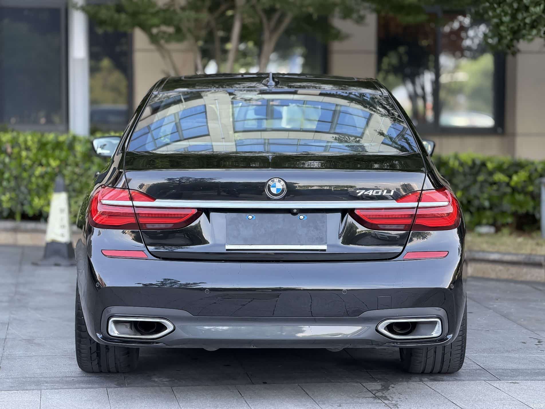 BMW 7 Series, 2018 10
