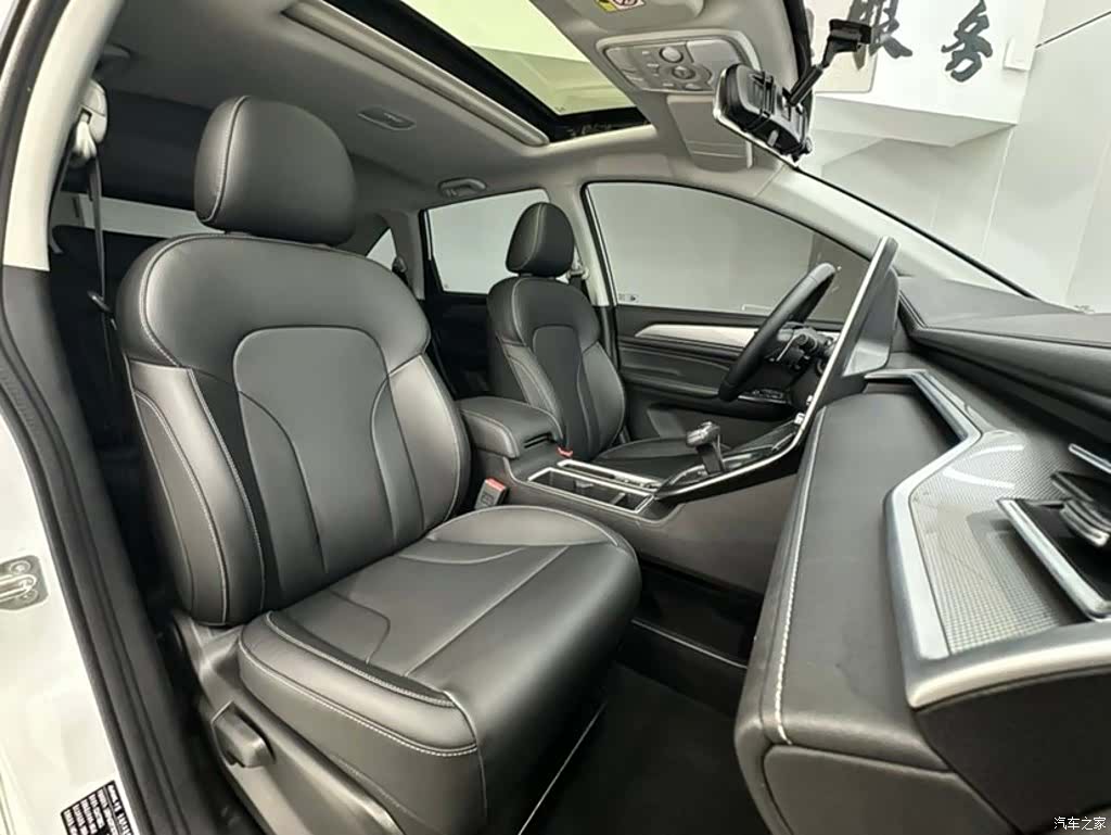 Haval M6, 2023 13