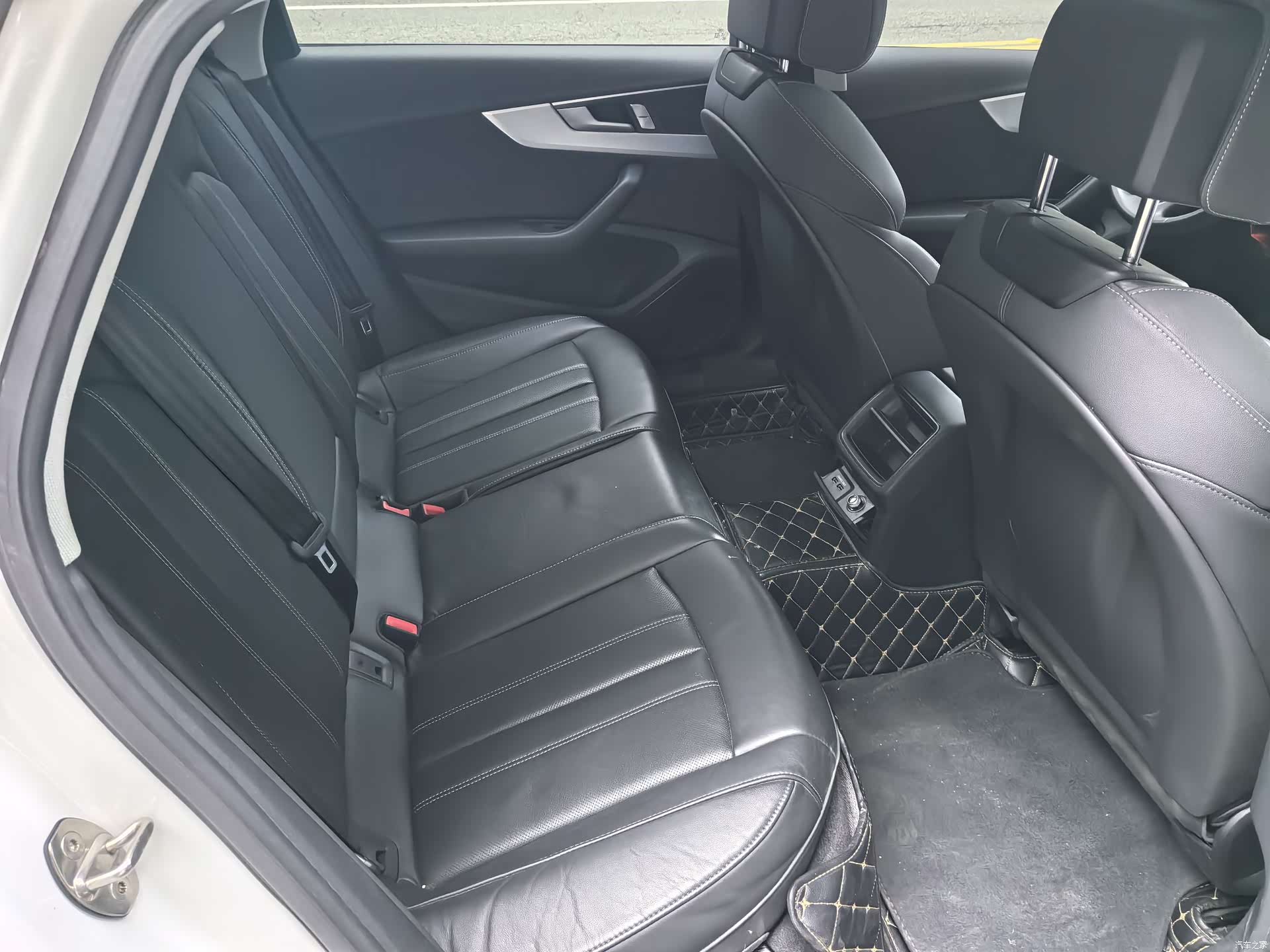 Audi A4L, 2024 30