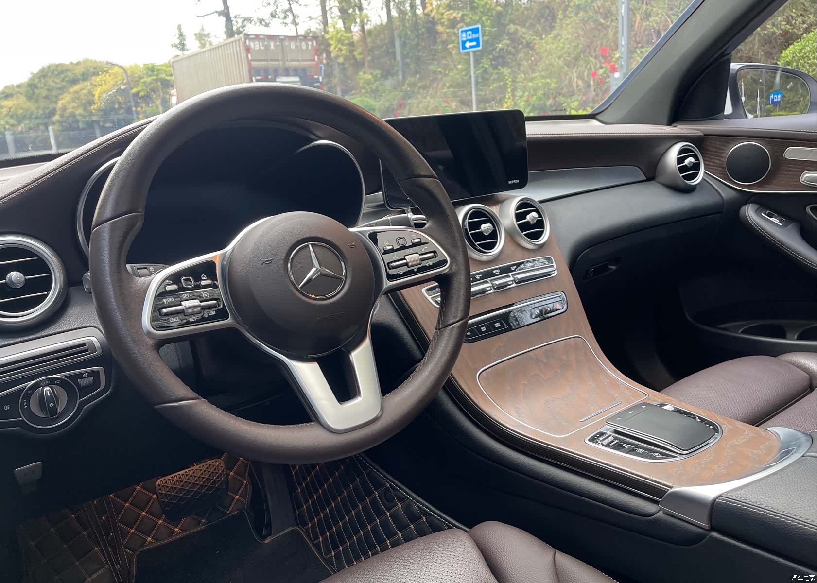 Mercedes-Benz GLC, 2023 14