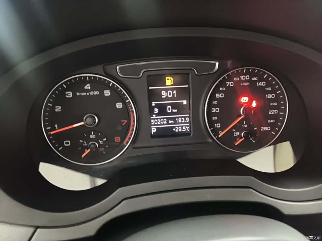 Audi Q3, 2016 12