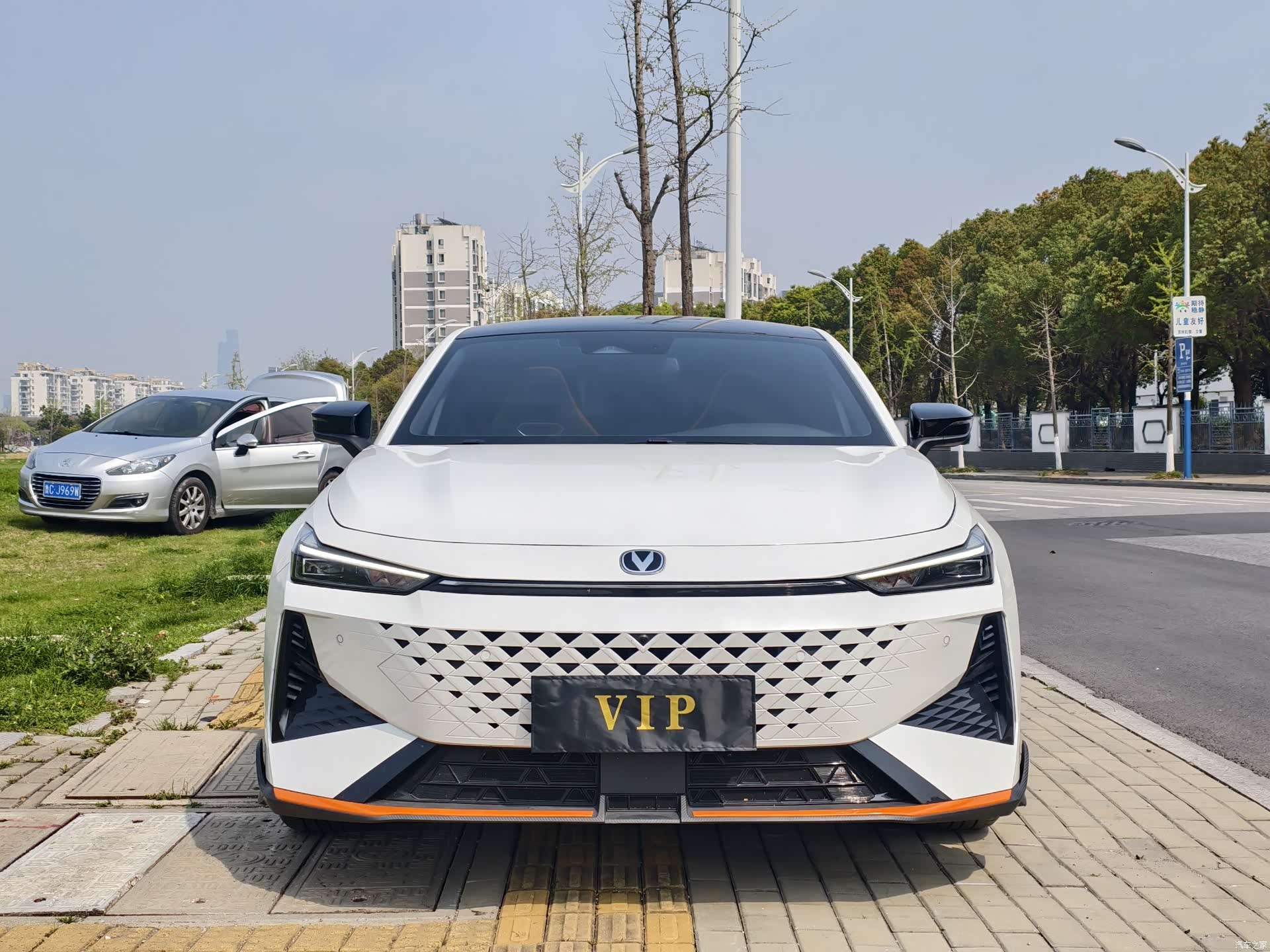 Changan UNI-V, 2024 2